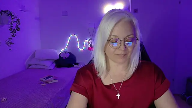 linsy_kim - Linsy_Kim's free webcam - UK Sex Cams