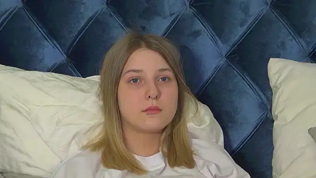 tinnaburton - TinnaBurton's free webcam - UK Sex Cams