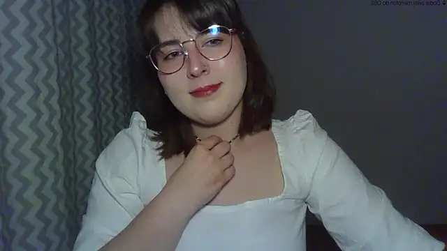 clarahard - ClaraHard's free webcam - UK Sex Cams