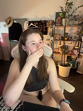 sweetest_pie - Sweetest_pie's free webcam - UK Sex Cams
