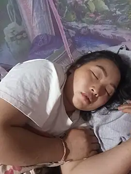 huemy098 - Huemy098's free webcam - UK Sex Cams