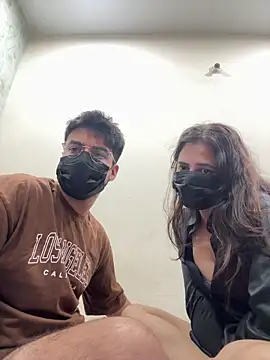 jaanvikapoor live sex cam