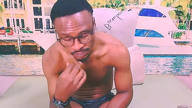 EbonyTiger69 webcam