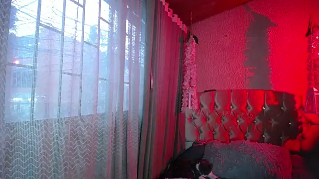 dreams_sophi - Dreams_sophi's free webcam - UK Sex Cams