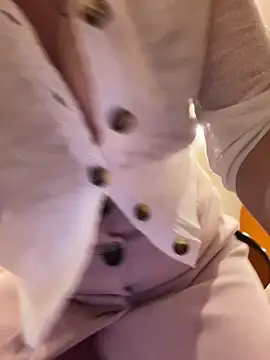 NataKitten live sex cam