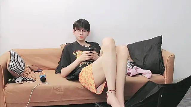 hao114 - Hao114's free webcam - UK Sex Cams