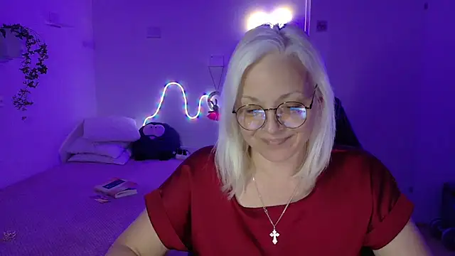 linsy_kim - Linsy_Kim's free webcam - UK Sex Cams