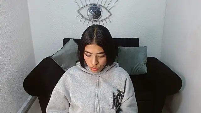 naomyfuckhard - Naomyfuckhard's free webcam - UK Sex Cams