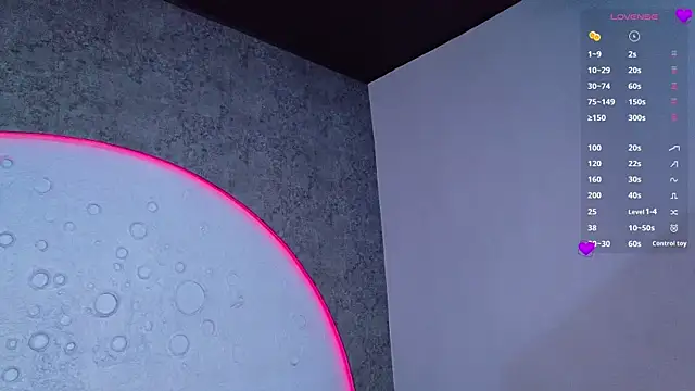 ReinaChloe webcam
