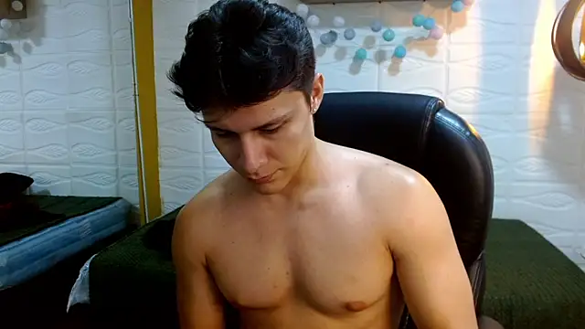 Zayn_clausen webcam