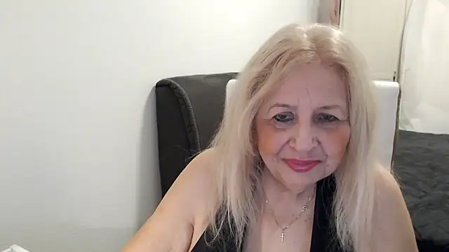 SusiLifeXXX webcam