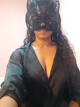 pink_feather (F milf) - boobs press and lick