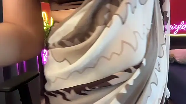 thywyldst69 (F young) - let me love you 👀🥰