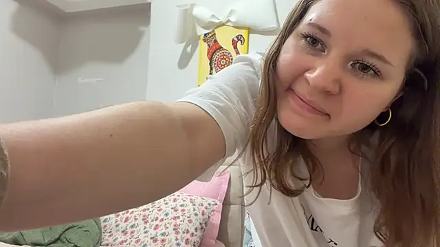kamaladuplantis (F teen) - I'll take off my T-shirt