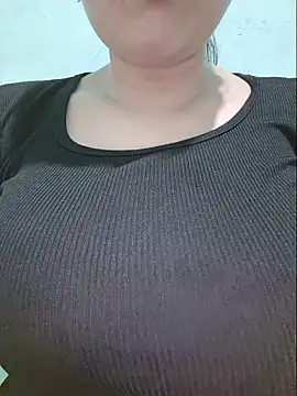 Shine_Mai webcam