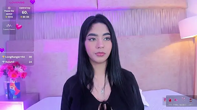 _kyraa_ - _kyraa_'s free webcam - UK Sex Cams