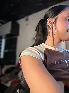 Isabella-Teen webcam