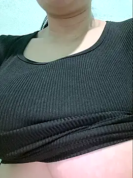 Shine_Mai webcam