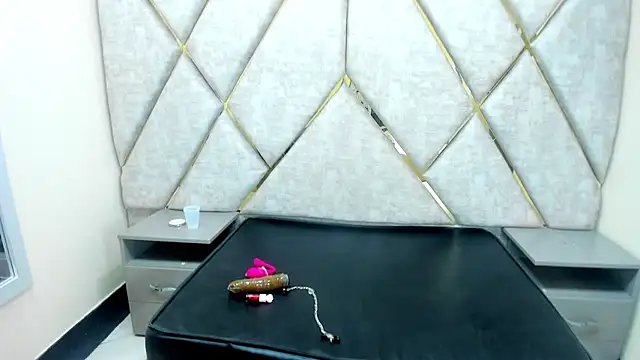 sweetdarling_ - SweetDarling_'s free webcam - UK Sex Cams