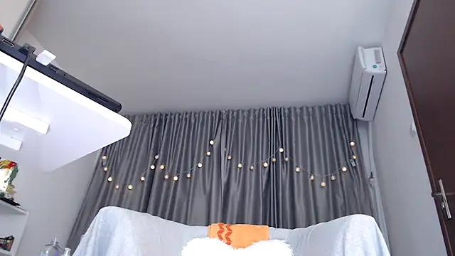 babe_licious - Babe_Licious's free webcam - UK Sex Cams