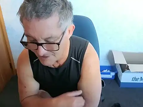 daddy_man - Daddy_man's free webcam - UK Sex Cams