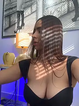 mau_white - Mau_White's free webcam - UK Sex Cams