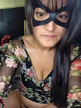 asiantina@xh (F milf) - Squirt fais moi jouir partout