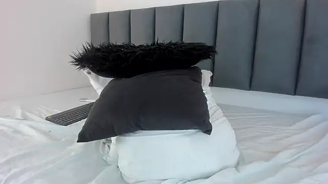 sam_doll_