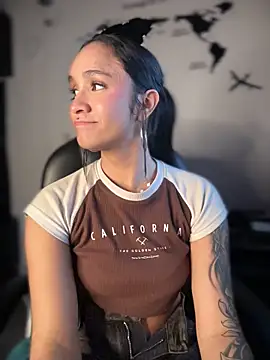 Isabella-Teen