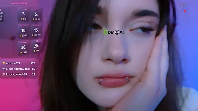 liana_kisses