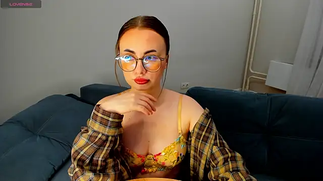 mewstella - MewStella's free webcam - UK Sex Cams