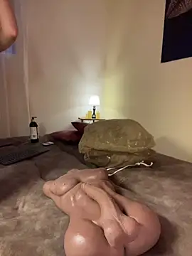 marilynsmith01 - MarilynSmith01's free webcam - UK Sex Cams