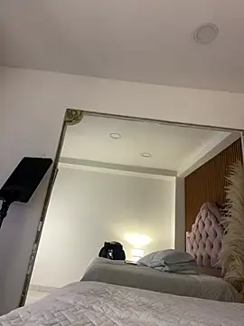 violett_hott_ - Violett_hott_'s free webcam - UK Sex Cams