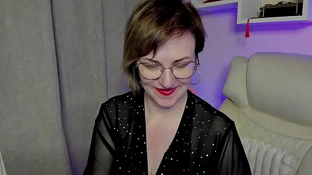 feliziadesire - FeliziaDesire's free webcam - UK Sex Cams