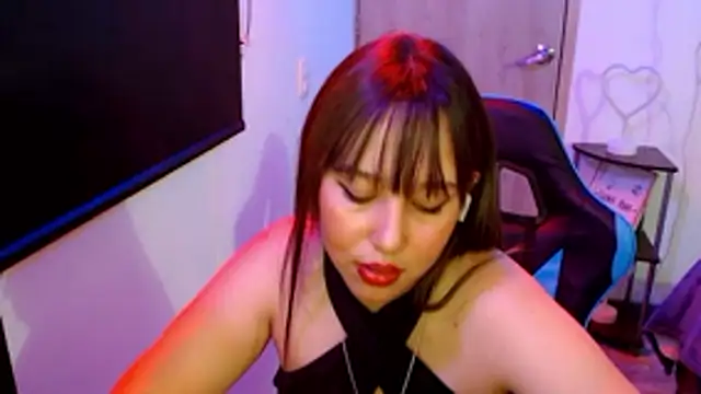skarlet_adams28 - Skarlet_Adams28's free webcam - UK Sex Cams