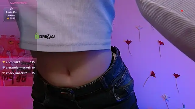 liana_kisses (Ask my age) - show tits