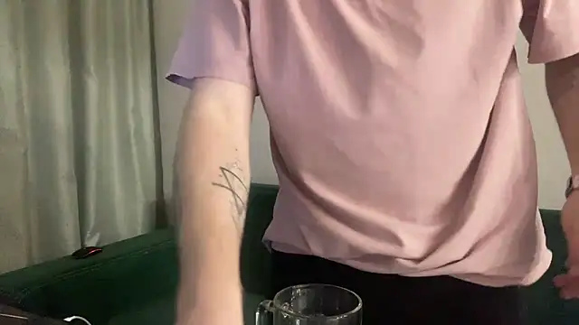 adam_ice - Adam_ice's free webcam - UK Sex Cams