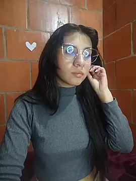 amanda_x1 - Amanda_x1's free webcam - UK Sex Cams