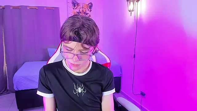 eliot_winslow - Eliot_winslow's free webcam - UK Sex Cams