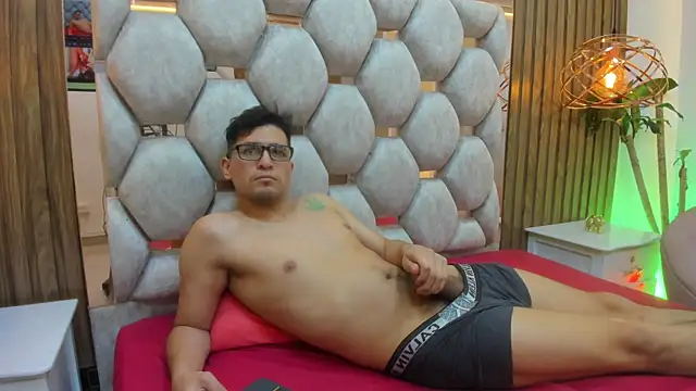 gean_mclovin - Gean_Mclovin's free webcam - UK Sex Cams