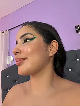 viioletta_00 webcam