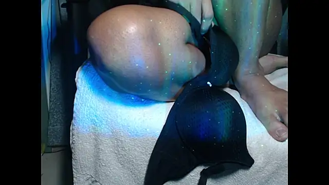 misriya21 - MisRiya21's free webcam - UK Sex Cams