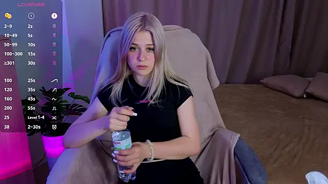 apheliastar - ApheliaStar's free webcam - UK Sex Cams