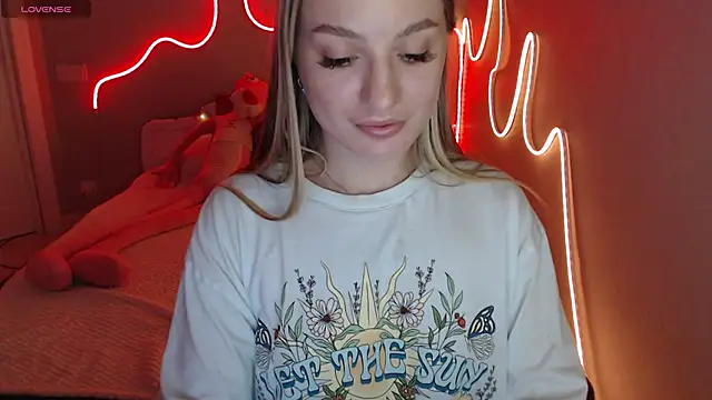 mirrramisss - MirrraMisss's free webcam - UK Sex Cams