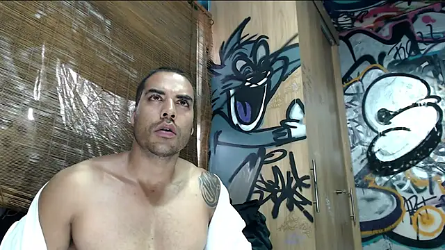 justin_frank - Justin_Frank's free webcam - UK Sex Cams