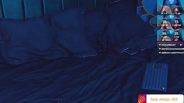 Lunamistyc live sex cam