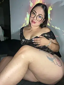 Amelia_laurent