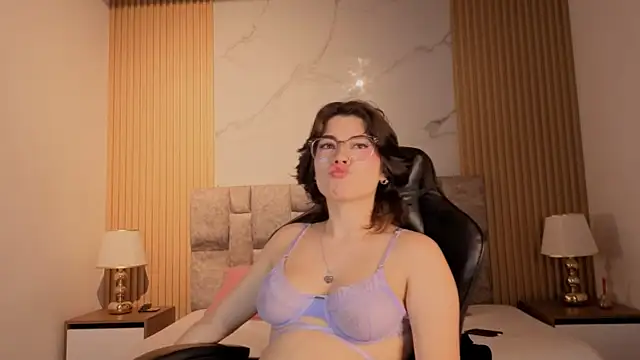 alkivamoon webcam