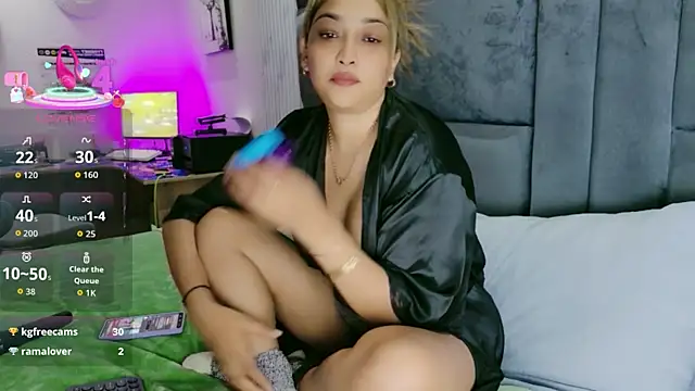 INDIANROMANCE webcam