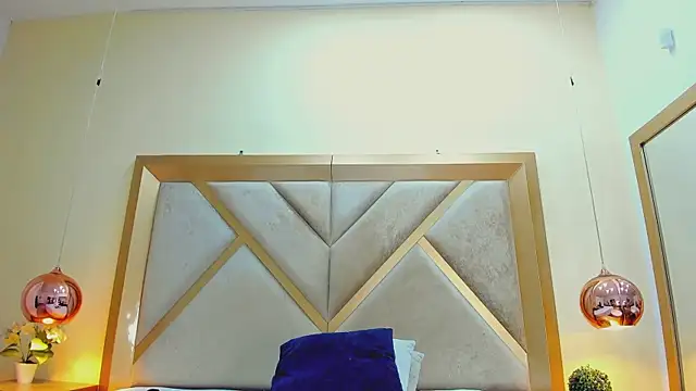 ElenaWatsonn webcam